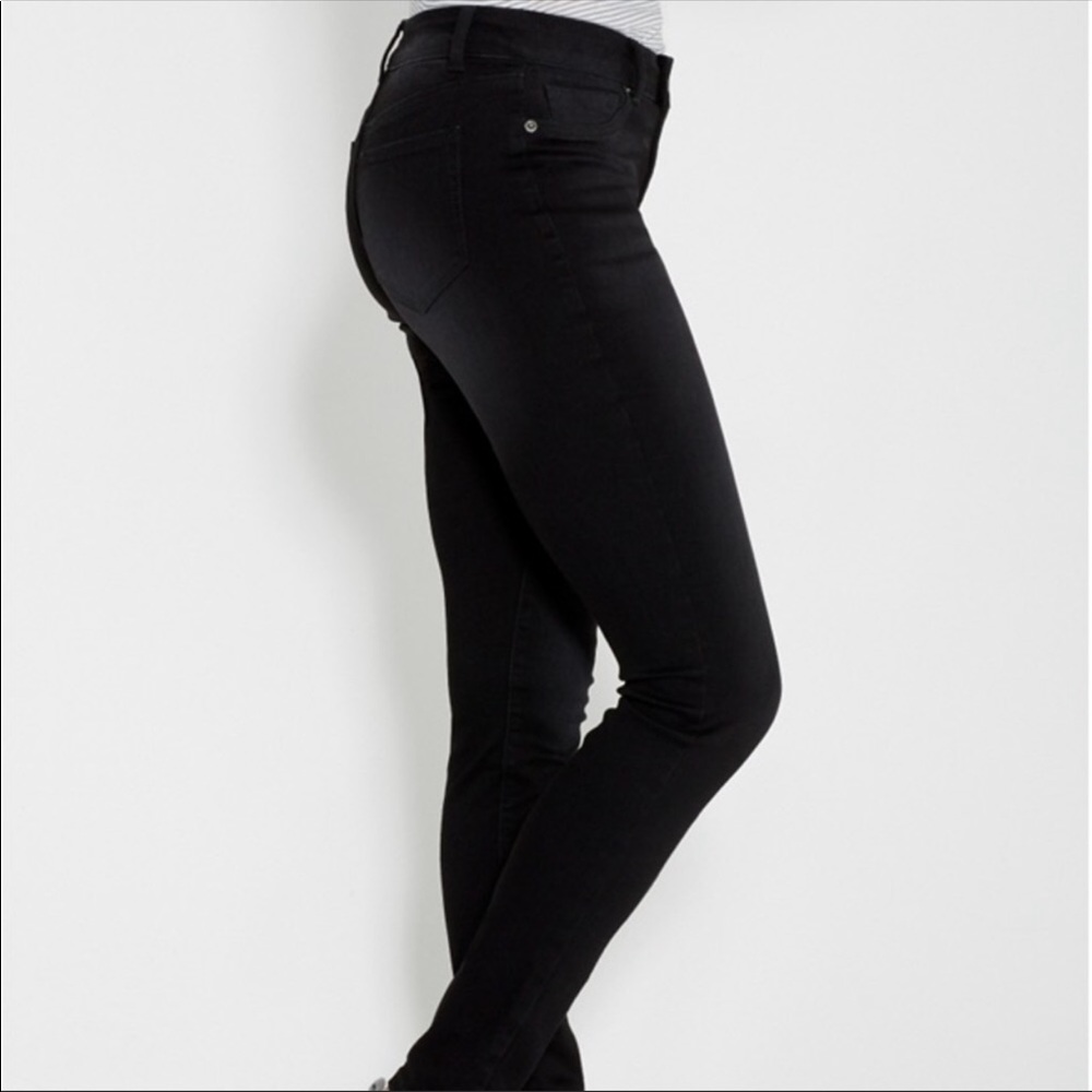 Maurice’s DenimFlex Jegging